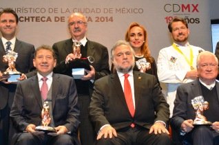 PREMIAN CON EL POCHTECA DE PLATA A LO MEJOR DEL TURISMO EN LA CDMX DURANTE 2014
