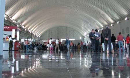 Garantizar servicios de calidad y seguridad en aeropuertos y lÃ­neas aÃ©reas