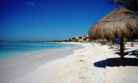 Solicita informaciÃ³n sobre cierre de playas de Puerto Morelos