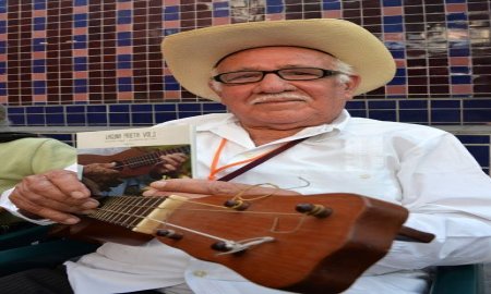 RINDEN TRIBUTO AL SONERO JAROCHO DON ANDRÃ‰S VEGA