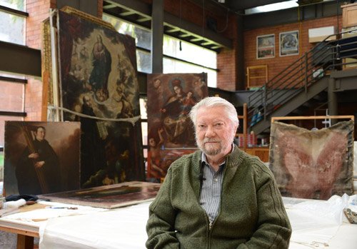 RECONOCEN 50 AÑOS DE TRAYECTORIA DE JAIME CAMA EN LA RESTAURACIÓN