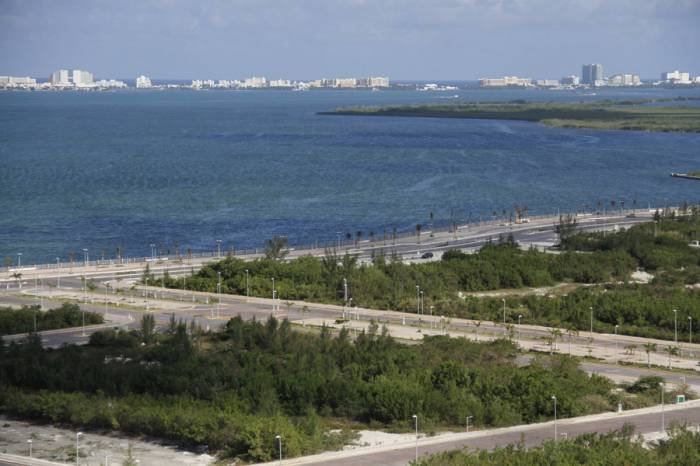 Informa SEMARNAT sobre proyecto malecÃ³n CancÃºn Tajamar