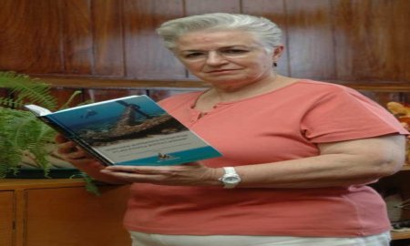 OTORGAN PREMIO AL MÃ‰RITO A LA ARQUEÃ“LOGA PILAR LUNA POR SU LABOR EN LA CONVENCIÃ“N DE LA UNESCO EN 2001