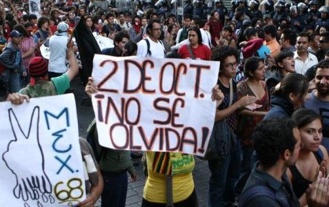 DEMANDAN RESPETO A DERECHOS HUMANOS DE ESTUDIANTES EN MARCHA DEL 2 DE OCTUBRE