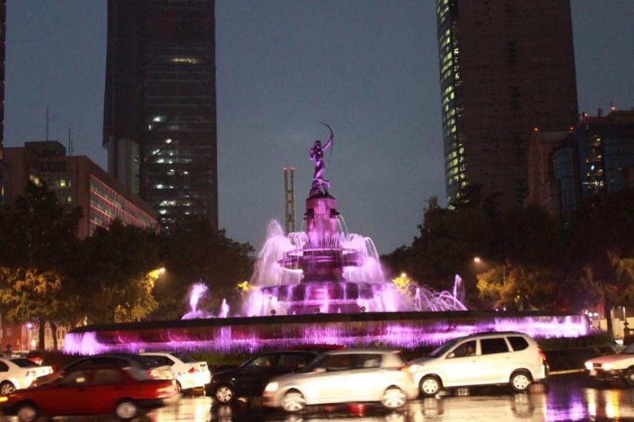 APRUEBA ALDF ILUMINAR EDIFICIOS CON MOTIVO DEL DÃA MUNDIAL CONTRA CÃNCER DE MAMA