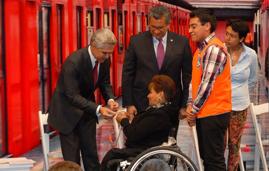 Ponen en marcha escaleras del Metro comprometidas con el ajuste tarifario