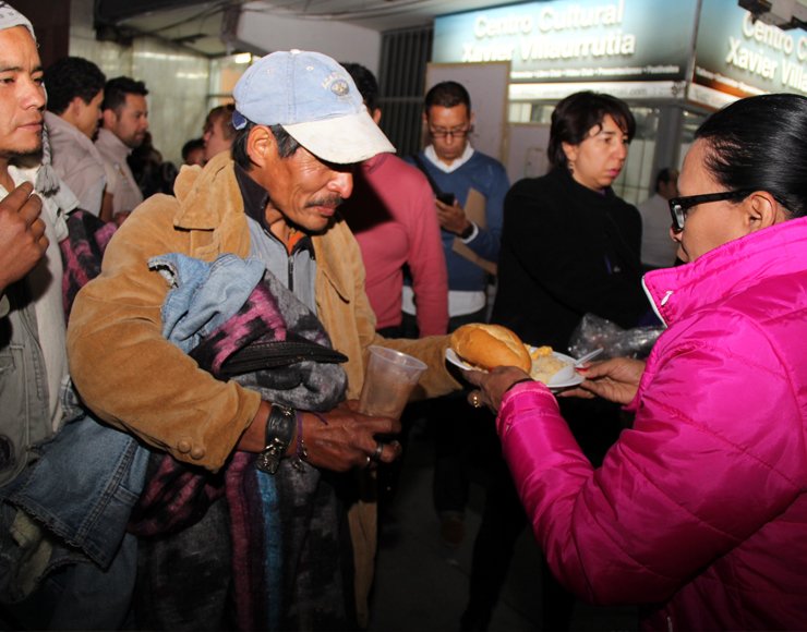 MÃ¡s de 92 mil cenas calientes servidas â€œEn frÃ­o invierno, calor humanoâ€