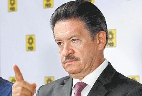EBRARD MUCHOS AMAGOS, POCAS RAZONES: NAVARRETE