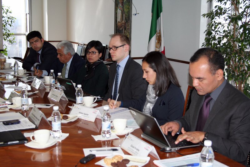 Buscan Semovi y OCDE mejorar movilidad en CDMX