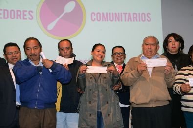 Entrega de cheques a Comedores Comunitarios