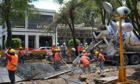 Restaura Sobse banquetas y edifica rampas de acceso universal para seguridad peatonal