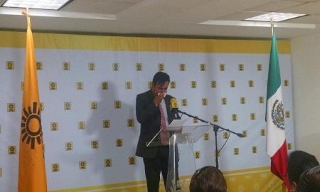 ENTRE LÃGRIMAS, RENUNCIA OTRO FUNDADOR DEL PRD