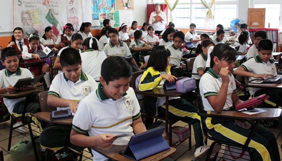 Entregarán tabletas electrónicas a estudiantes de secundaria de la CDMX
