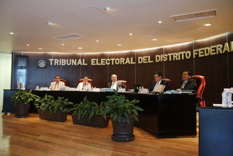 SANCIONA EL TEDF A MORENA Y A CLARA BRUGADA, POR ACTOS ANTICIPADOS DE CAMPAÃ‘A