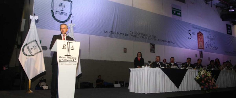 Encabeza Jefe de Gobierno a€œDesayuno de la Unidad 5 mil Abogados por Méxicoa€