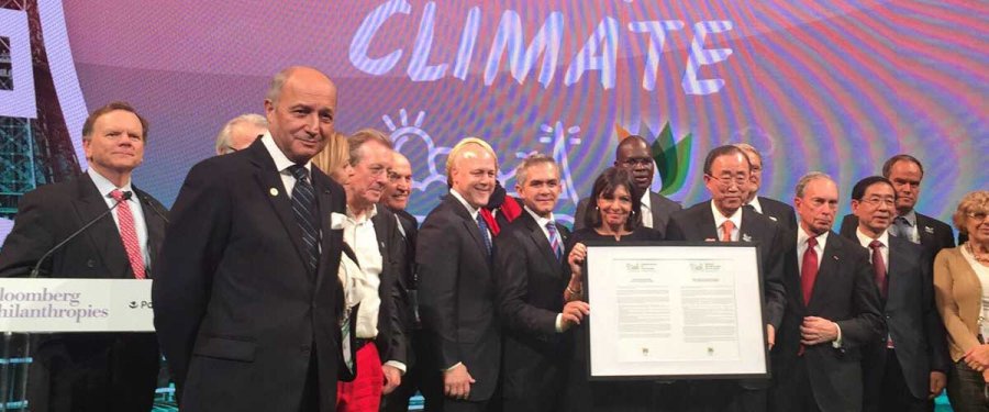 Firma Jefe de Gobierno a€œDeclaración de Parísa€ con 400 alcaldes del mundo para hacer frente al Cambio Climático