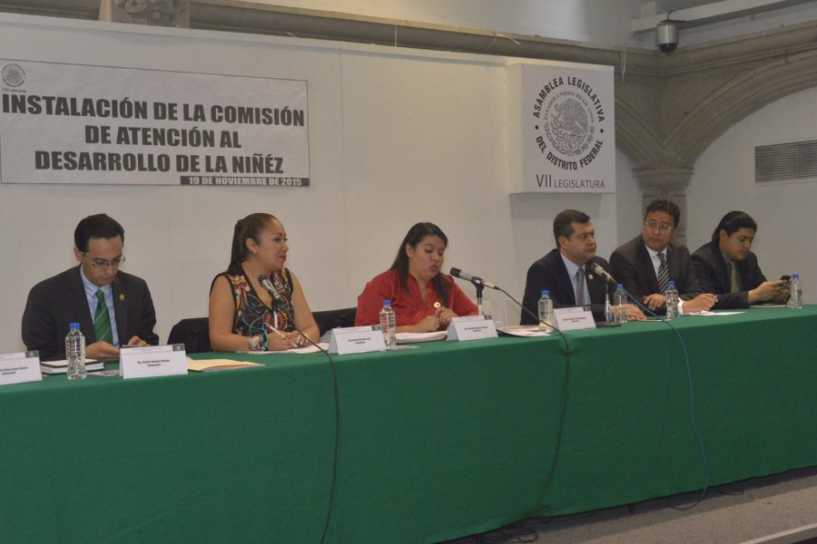 CON EL COMPROMISO DE TRABAJAR EN PRO DE LAS NIÑAS, NIÑOS Y ADOLESCENTES, SE INSTALÓ LA COMISIÓN DE ATENCIÓN A LA NIÑEZ