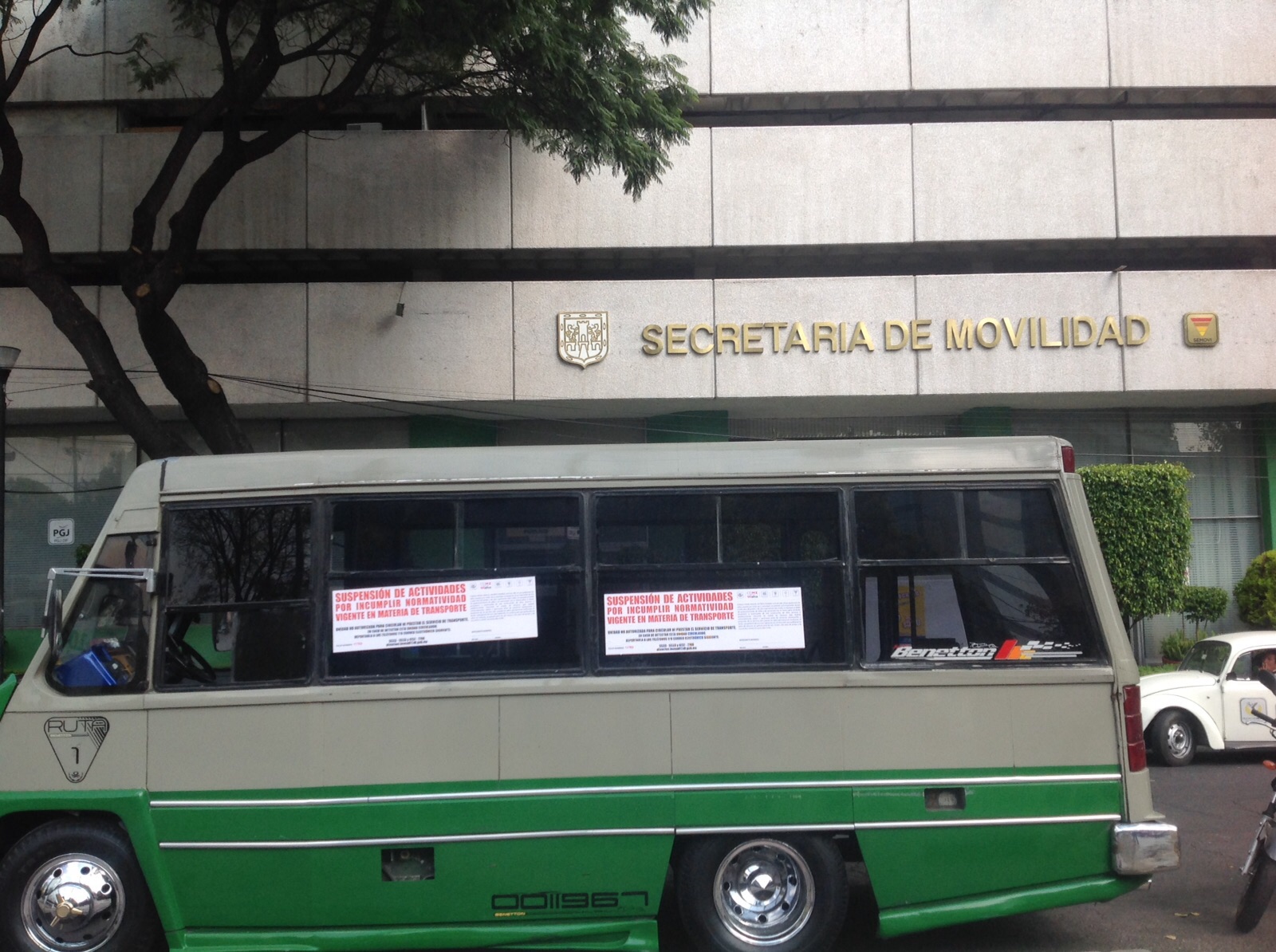 LA SEMOVI REVOCA UNIDAD DE TRANSPORTE PÚBLICO DE LA RUTA 1 POR CONDUCTAS INAPROPIADAS.