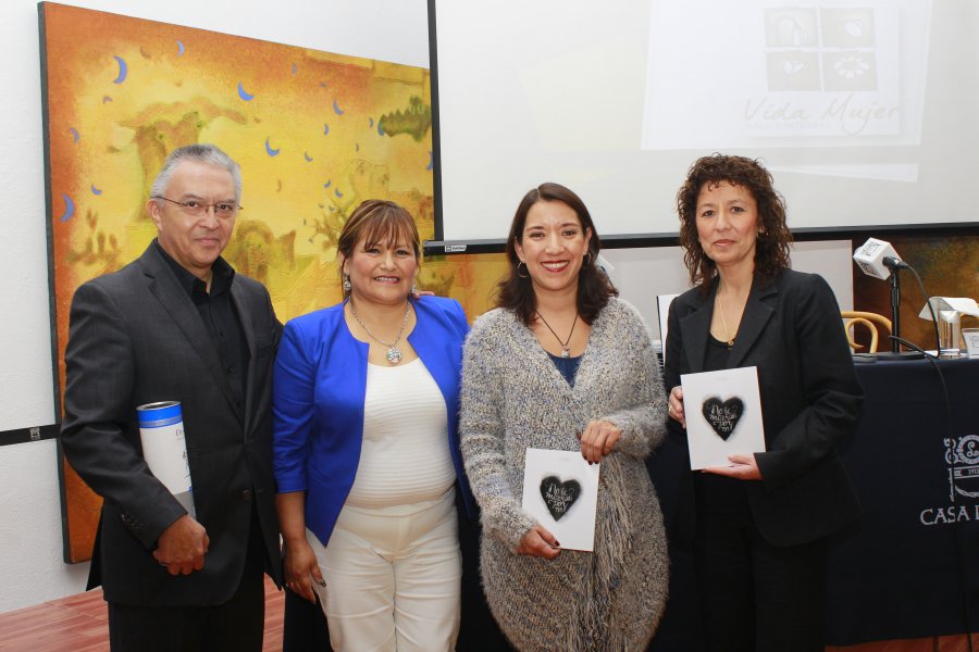 PRESENTAN EL LIBRO NO TE MUERAS POR MÍ