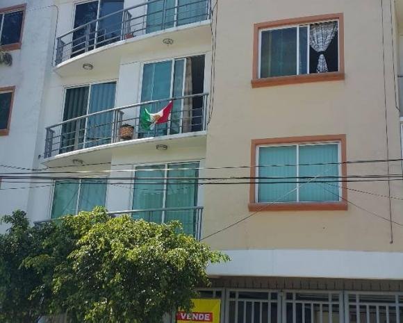 ASEGURA ELEMENTOS DE LA SSPDF A TRES HOMBRES Y UNA MUJER POR TENTATIVA DE ROBO A CASA HABITACIÓN.