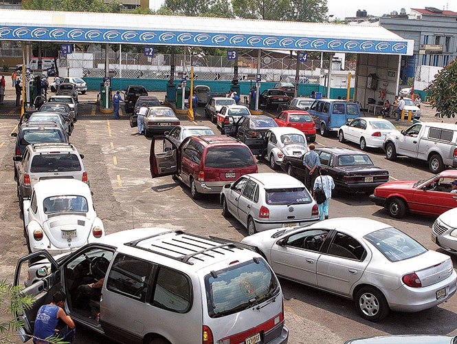 Verificentros CDMX operan con regularidad
