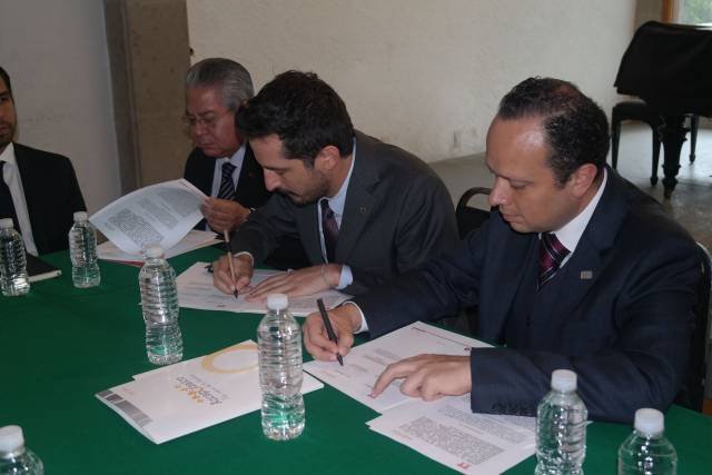 FIRMAN CONVENIO AZCAPOTZALCO E INFONAVIT PARA MEJORAR CONDOMINIOS