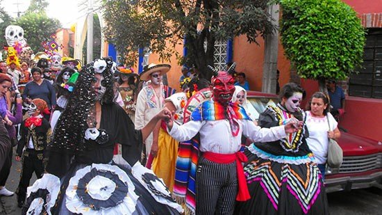 Tlalpan inicia operativo para garantizar seguridad de 120 mil visitantes a panteones