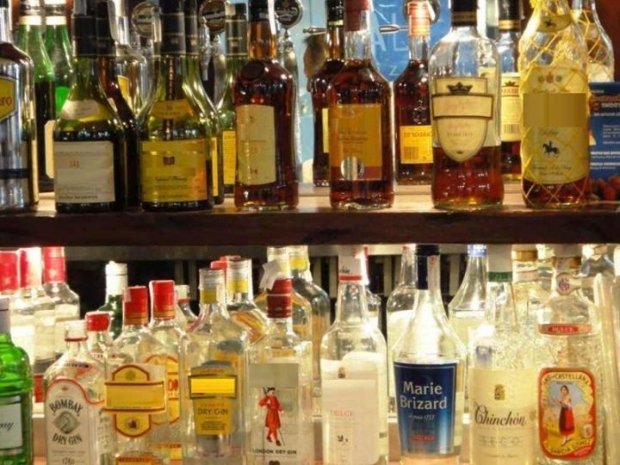 PIDEN A PROFECO VERIFICAR ETIQUETADO EN BOTELLAS DE ALCOHOL PARA EVITAR CONSUMO EN MENORES