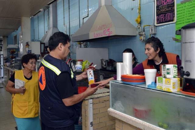 DISMINUYE PC AZCAPOTZALCO RIESGOS EN MERCADOS PÚBLICOS
