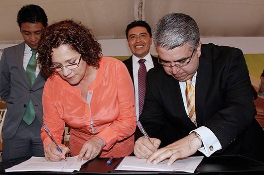 Tlalpan firma convenio con iniciativa privada a favor de la educación de los estudiantes