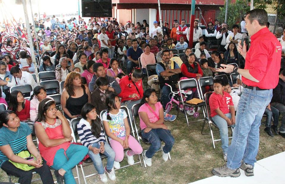 ADRIÁN RUBALCAVA REAFIRMA SU COMPROMISO DE TRABAJAR DE LA MANO CON LOS VECINOS