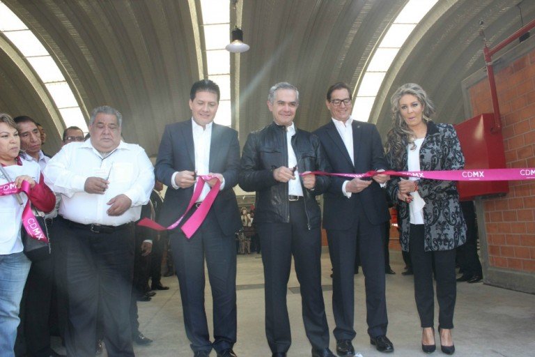 Reinaugura Jefe de Gobierno el mercado público a€œRío Blancoa€