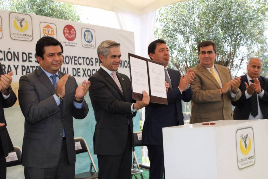 Anuncia Mancera 23 MDP para mantenimiento y rehabilitación en zona chinampera de Xochimilco