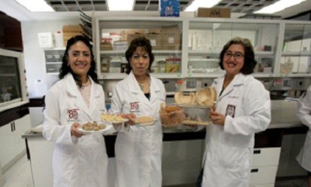 APROVECHAN POLITÃ‰CNICOS RESIDUOS DE COCO PARA ELABORAR PRODUCTOS NUTRITIVOS 