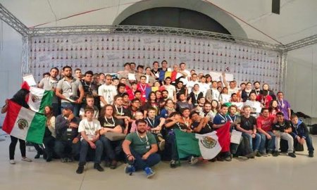 ORO, PLATA Y BRONCE PARA EL IPN  EN ROBOTCHALLENGE 2015