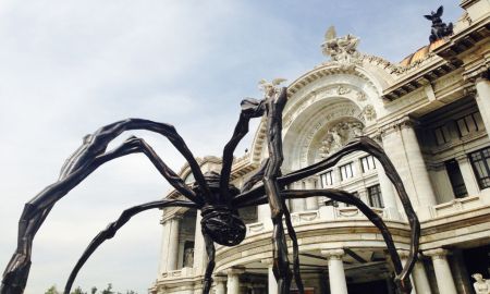 Petite Maman en Museo del Palacio de Bellas Artes
