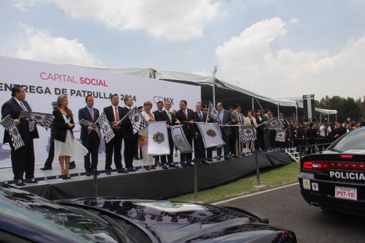Blinda Mancera Escudo Centro y Escudo CDMX con mil 246 patrullas nuevas