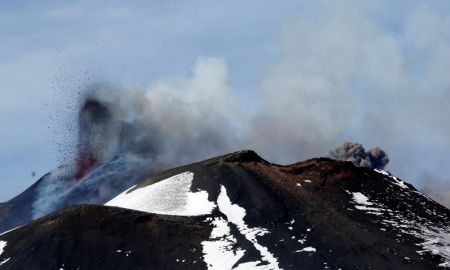Erupción en el volcán Etna deja seis heridos    