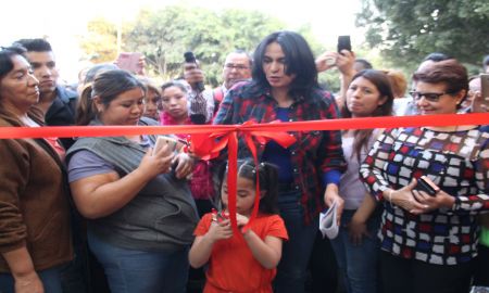 ENTREGA DIONE ANGUIANO CENTRO COMUNITARIO REHABILITADO EN SAN JUAN XALPA