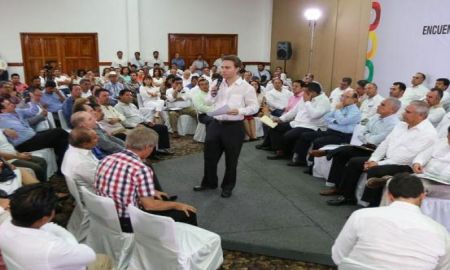 Velasco anuncia 350 mdp para atender a sectores afectados por bloqueos en Chiapas